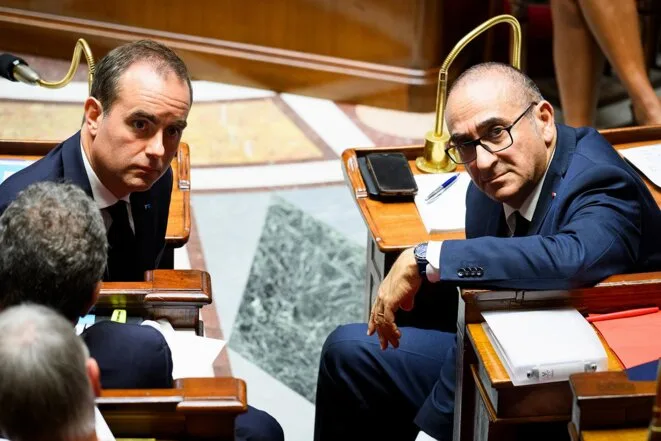 Acculé après le fiasco du 17 octobre, le pouvoir se défausse sur LFI