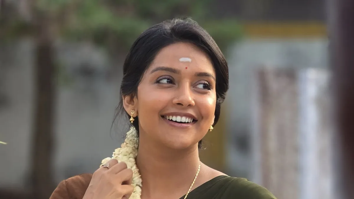 Mandaadi Director Recalls Mahima Nambiar Getting 20 Stitches Before A Song Shoot: 'She Returned On Day 6 After Plastic Surgery'