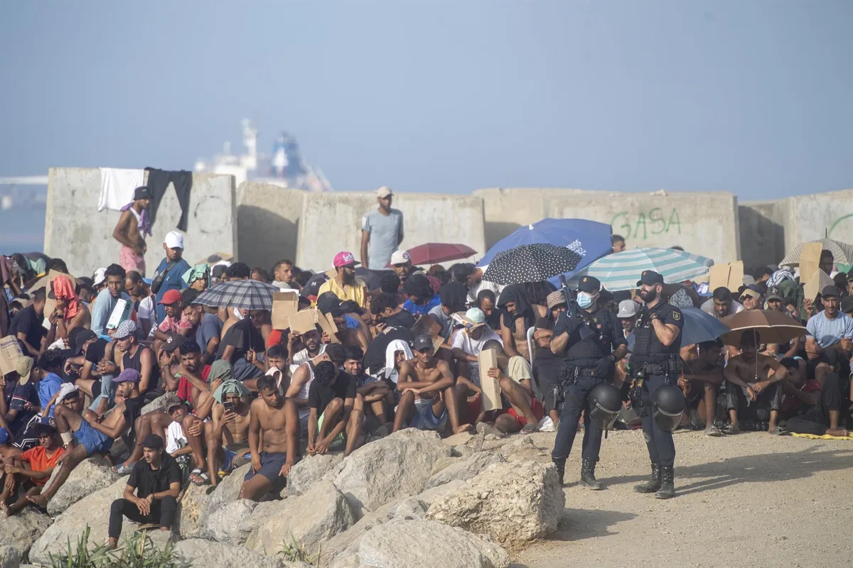 Más de 5.300 migrantes ya han vuelto a Marruecos y casi un centenar han renunciado al asilo