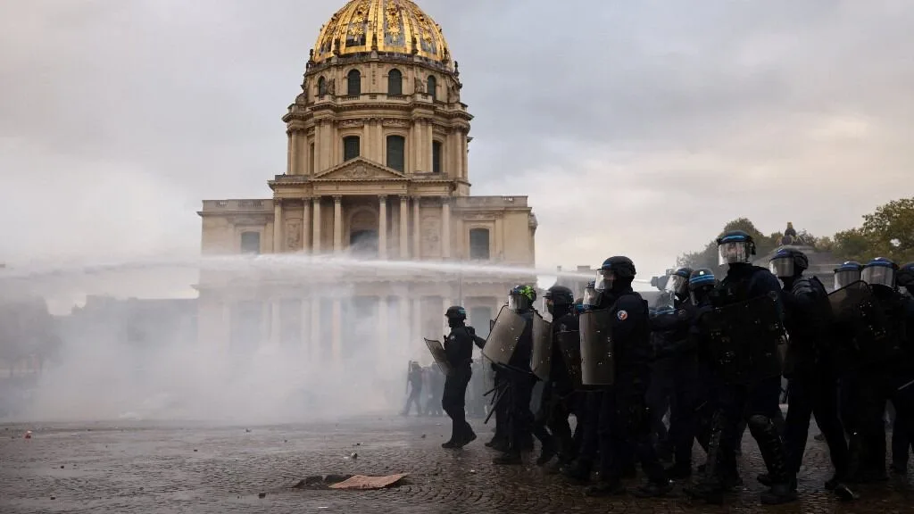 Protestas en Francia: los estudiantes volvieron a las calles y hubo enfrentamientos entre manifestantes y policías