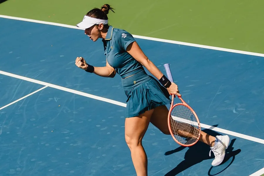 Stefani estreia como número 3 e vê ranking como consequência