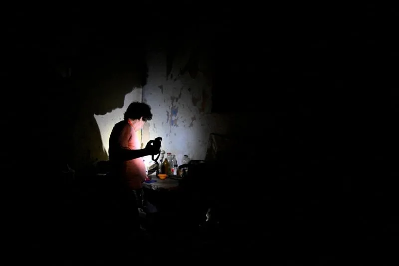 Cuba se prepara para otra tarde a oscuras: los apagones podrían afectar este miércoles hasta el 70% del país