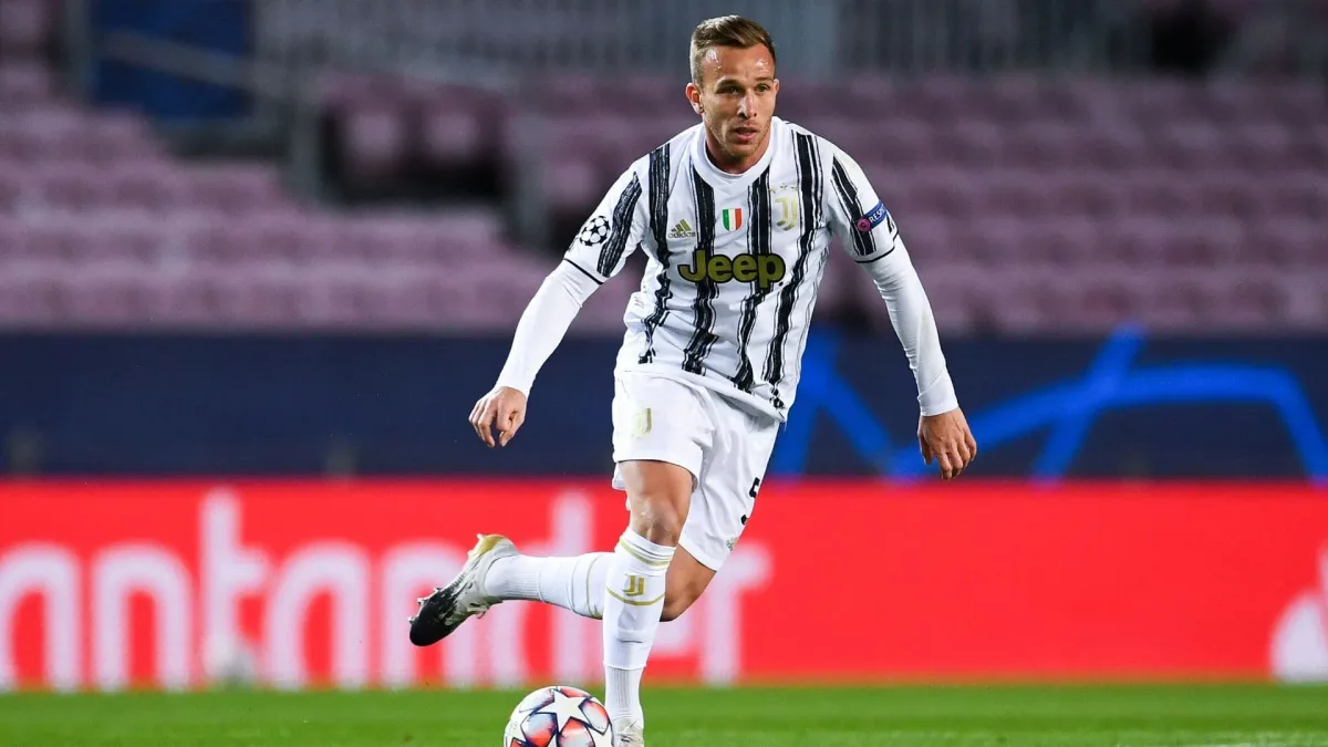 Arthur, ex-Grêmio, entra na mira do Santos com aval de Neymar e Cuca