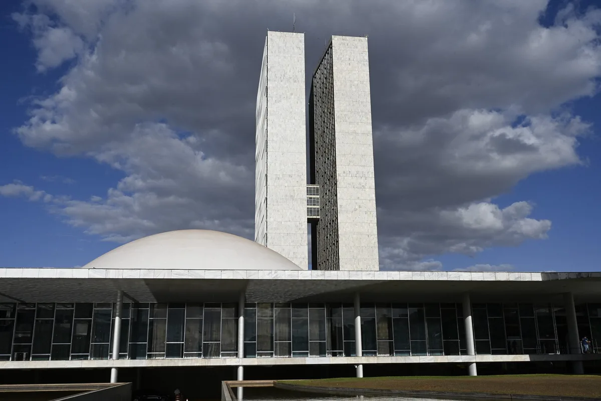 Quem são os candidatos a deputado federal por Alagoas (AL) nas eleições 2026