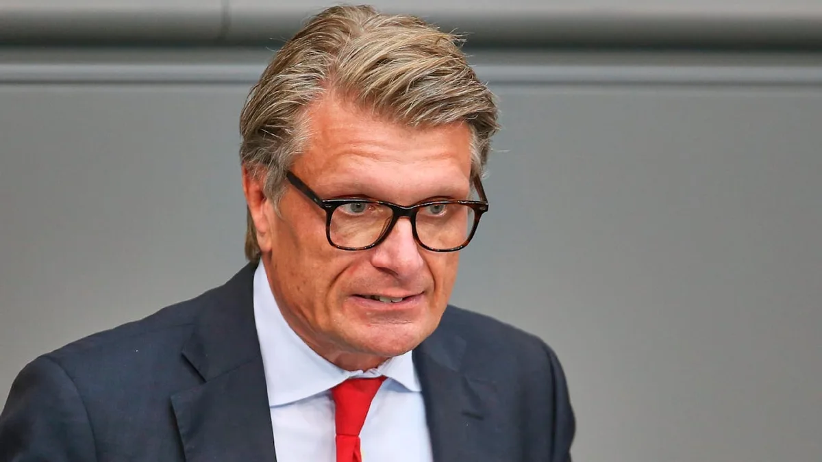 Nach Horror-Unfall unter Drogeneinfluss - CDU-Abgeordneter kehrt in den Bundestag zurück