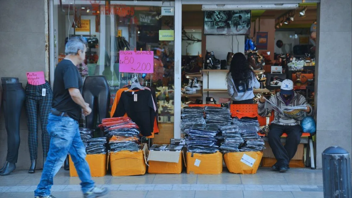 Suma siete caídas consecutivas personal ocupado de empresas comerciales mayoristas de México