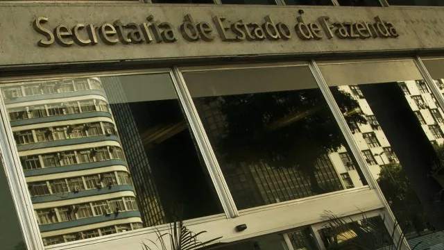 Fazenda do Rio investiga servidores que teriam omitido ordem judicial sobre auditor alvo da PF