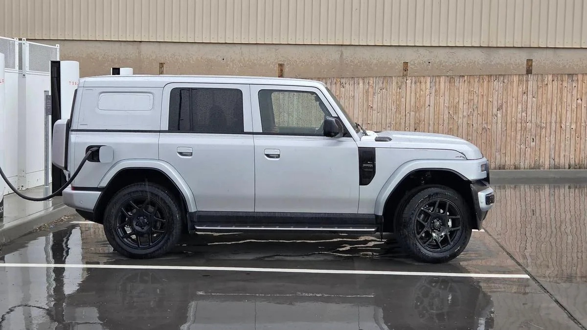 iCaur V25: Chery's boxy new electrified off-roader spied in Australia