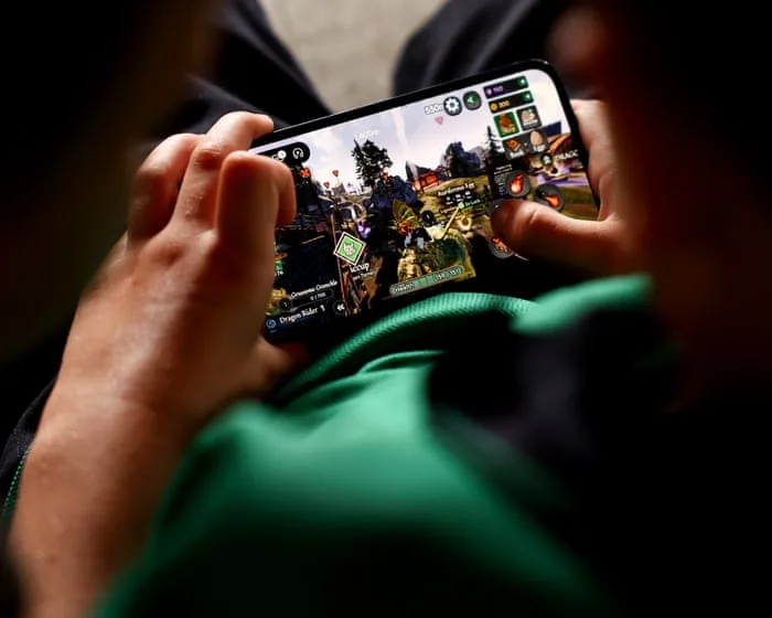 Roblox commits to privacy overhaul after eSafety discovers adults can contact children via gaming platform