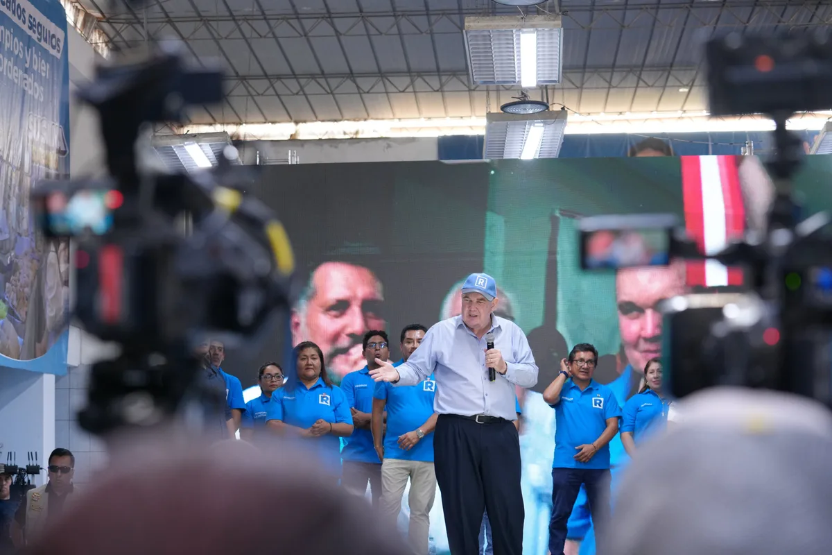 JNE definirá participación de Rafael López Aliaga en los debates de las elecciones municipales
