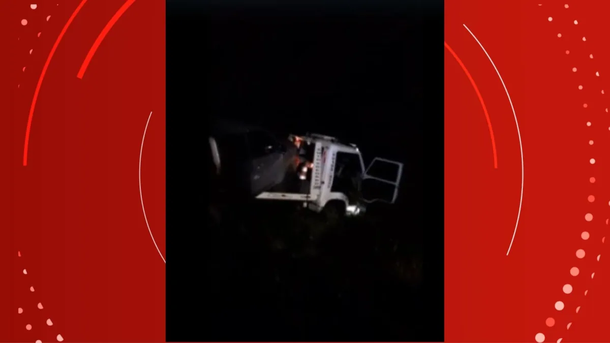Carro colide com caminhão guincho e deixa dois mortos no interior do Amapá