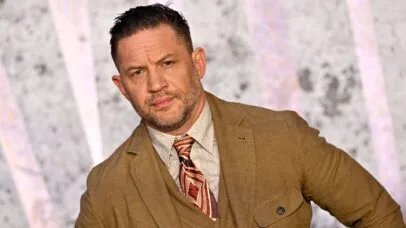 Tom Hardy lança álbum de rap com referências à cultura pop — e recita Shakespeare com voz de Bane