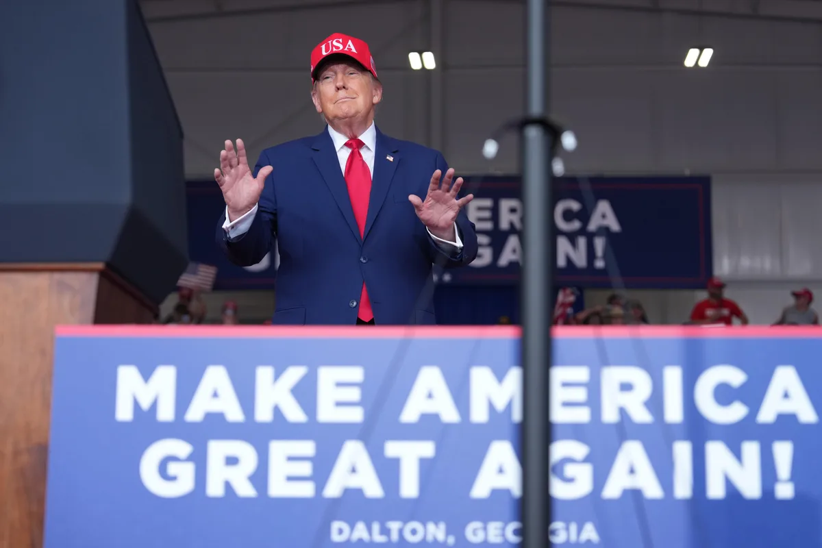 51 % de los votantes latinos en EU apoya a los demócratas y 75 % desaprueba a Trump