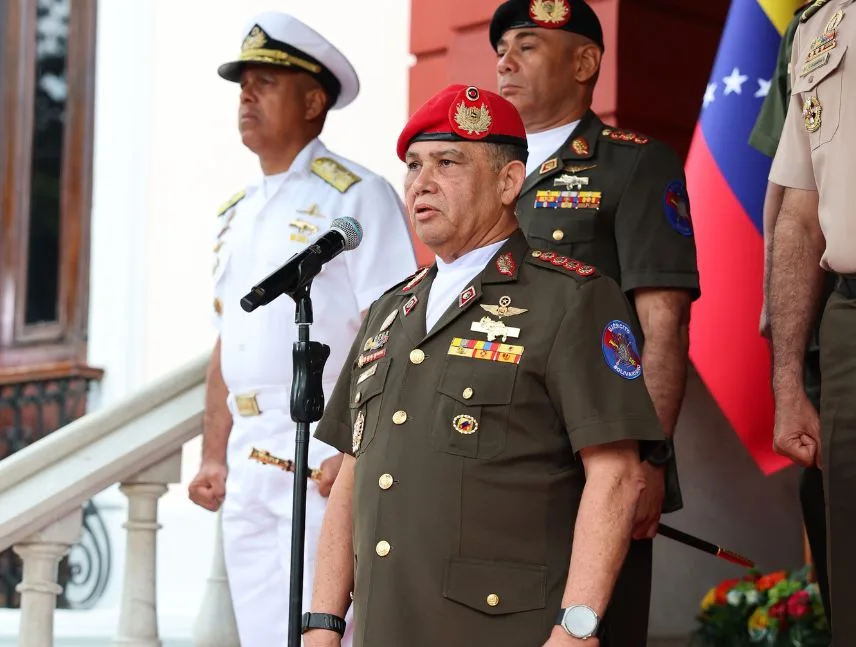 Alto mando militar respalda el acuerdo petrolero con EEUU