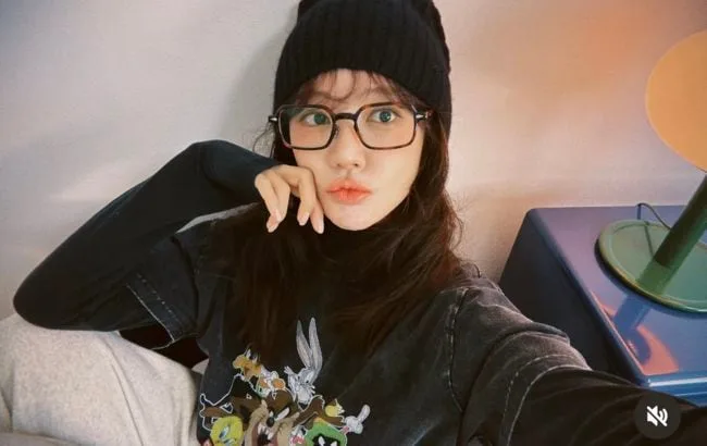 윤은혜, Y2K를 넘어선 1990년대 감성···10대 후반으로 보이네