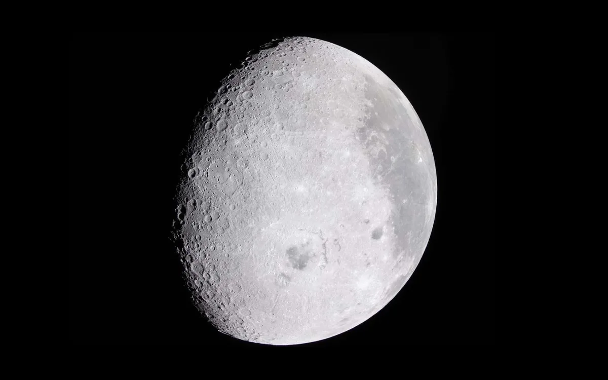 La Nasa vient de donner à une IA des données sur toute la Lune : elle sait désormais où chercher de l'eau en priorité
