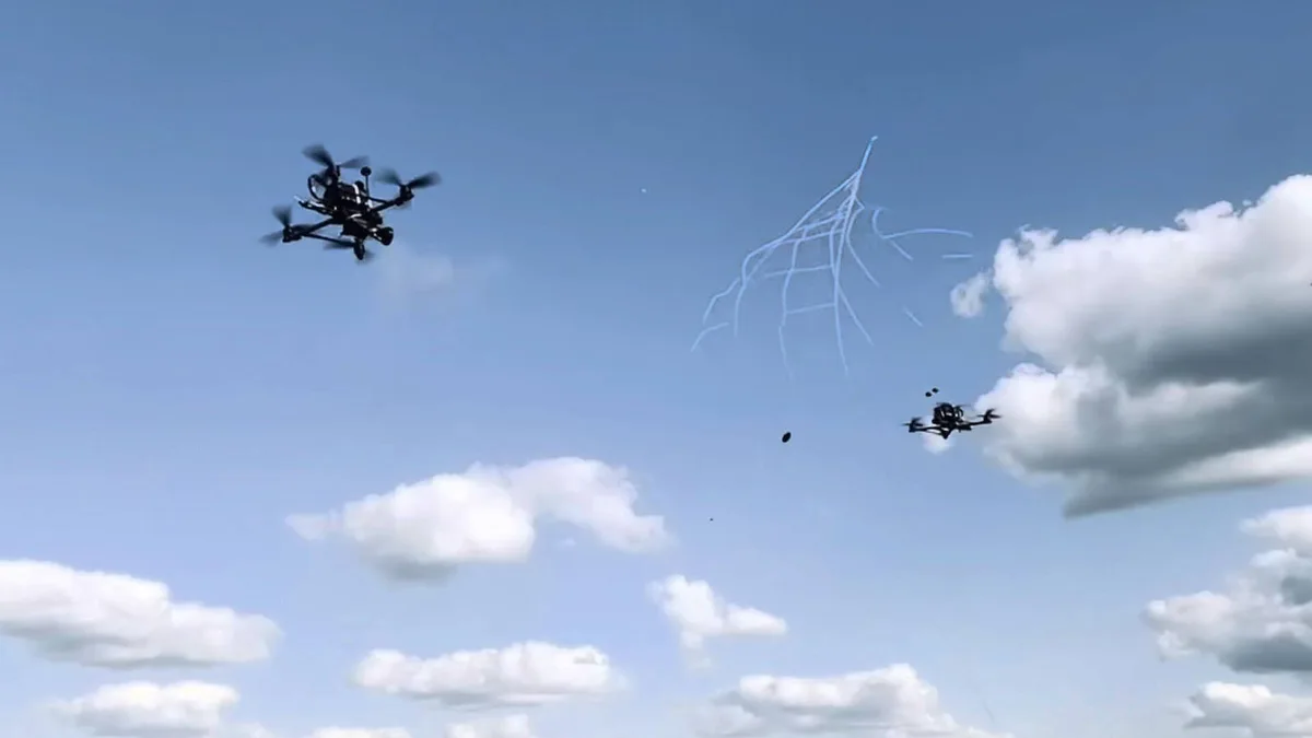 Ucrania crea un dron ‘Spider-Man’ que atrapa drones atacantes con redes