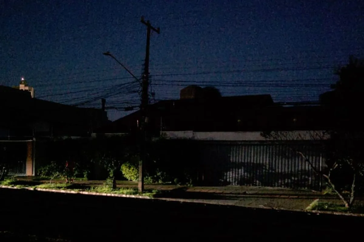 Da insulina ao sorvete: moradores acumulam prejuízos por falta de luz há mais de 24h em Campo Grande
