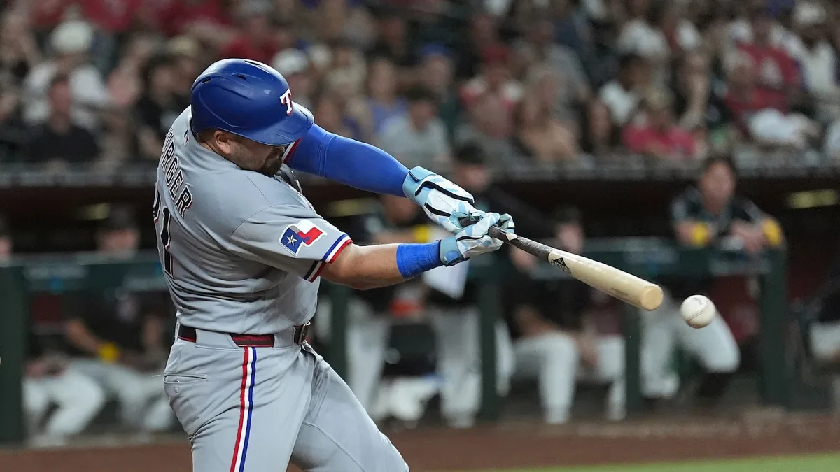 Rangers use a 6-run 5th inning to beat Diamondbacks 6-2, stay in AL playoff race