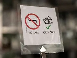 Finanzminister plant Änderung: "Cash only" bald Vergangenheit? Wie die Regeln beim Bezahlen aktuell sind