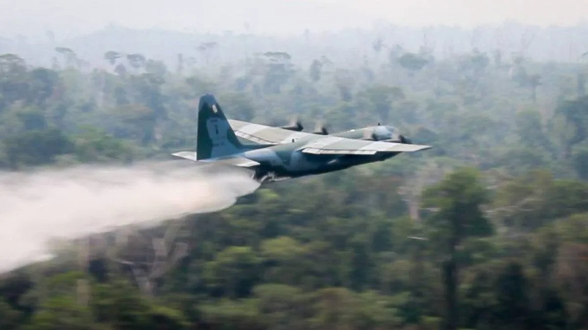 FAB envia dois aviões para combater incêndio no Amazonas; veja como funciona o combate aéreo