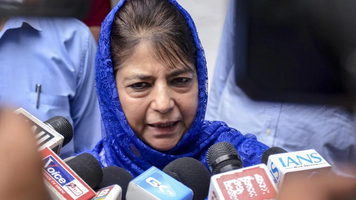 Imran Khan getting same treatment he gave his opponents: Mehbooba