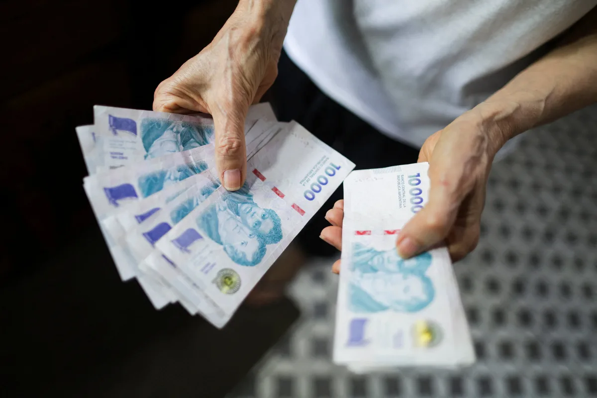 Convocaron a una reunión para actualizar el salario mínimo, vital y móvil y las prestaciones por desempleo
