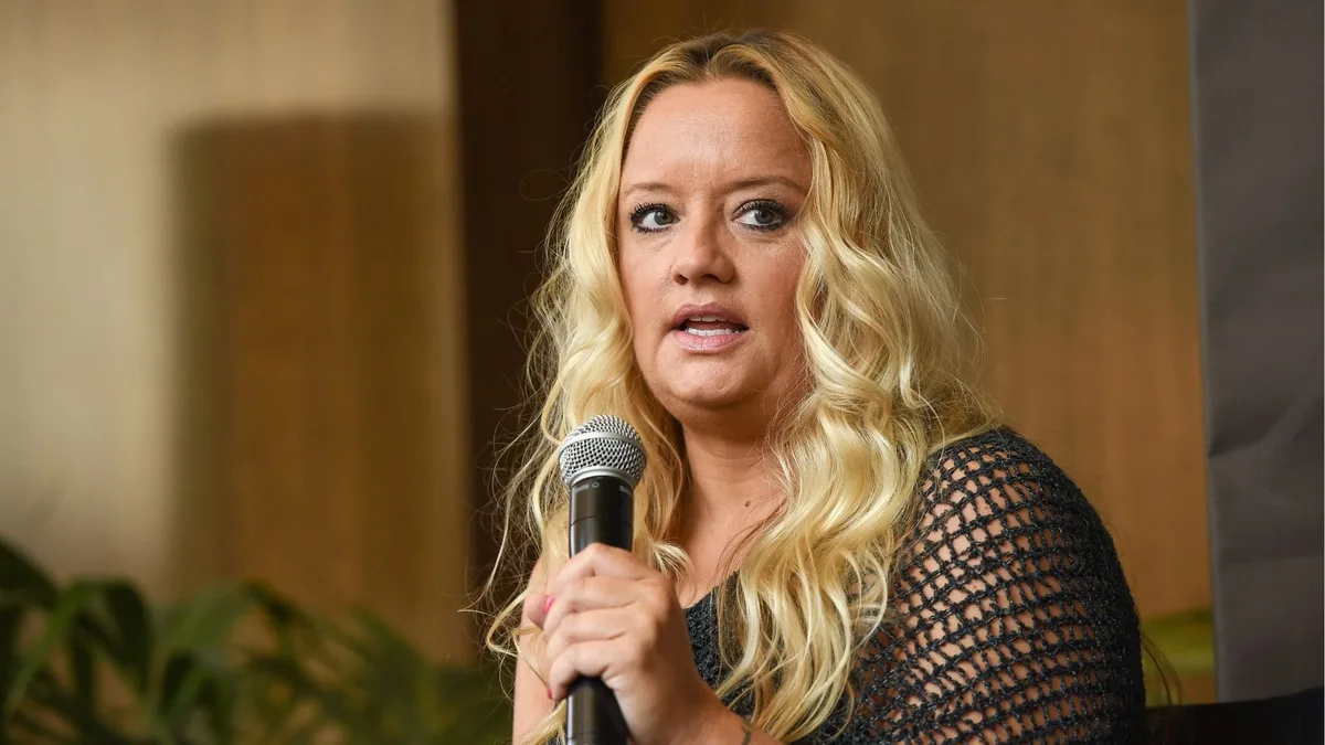 Lucy Davis, estrela de ‘The Office’ (Reino Unido), revela diagnóstico de câncer ‘incurável’
