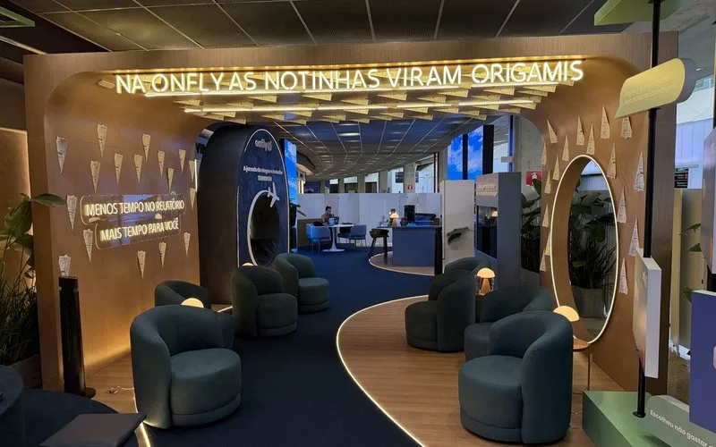 Aeroporto de Confins ganha espaço gratuito com estações de trabalho e internet