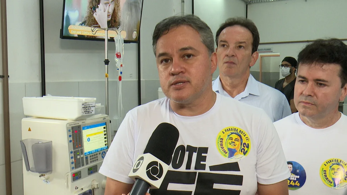 Efraim Filho visita hospital e defende aumento de telemedicina na saúde da Paraíba