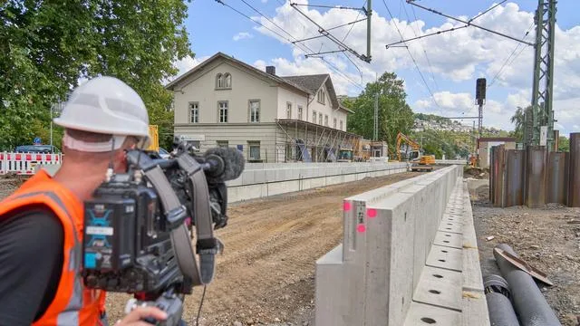 Marode Infrastruktur: Bahn saniert linke Rheinstrecke 2028 nur zum Teil