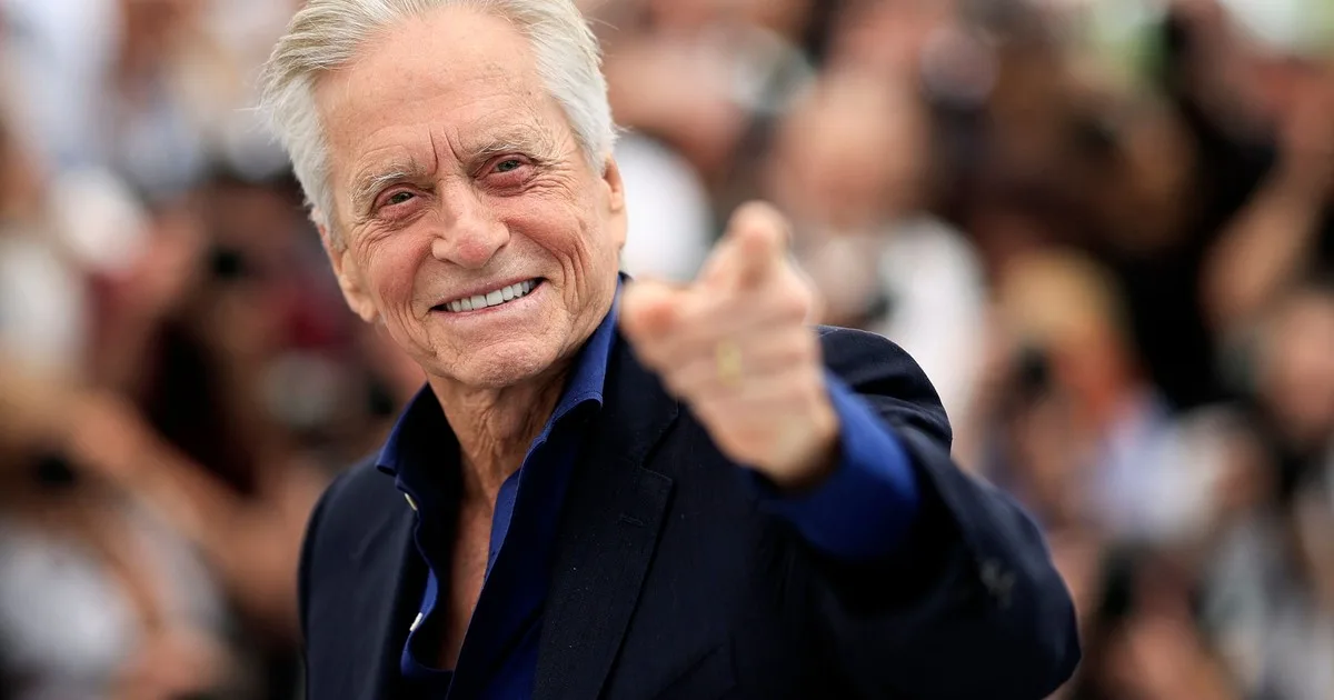 Cómo es la vida de Michael Douglas a los 81 años: su decisión sobre actuar en Hollywood, las redes sociales, la verdad sobre su adicción al sexo y cómo superó el cáncer