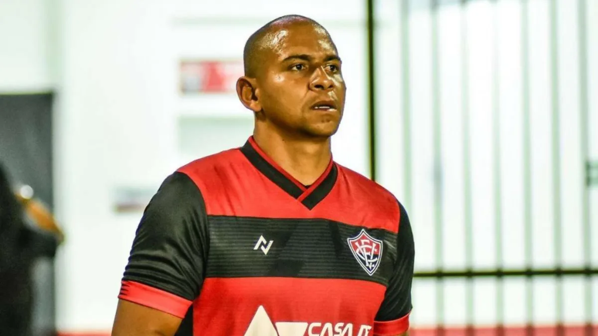 Veterano ex-Vitória acerta com quinto clube diferente apenas em 2026
