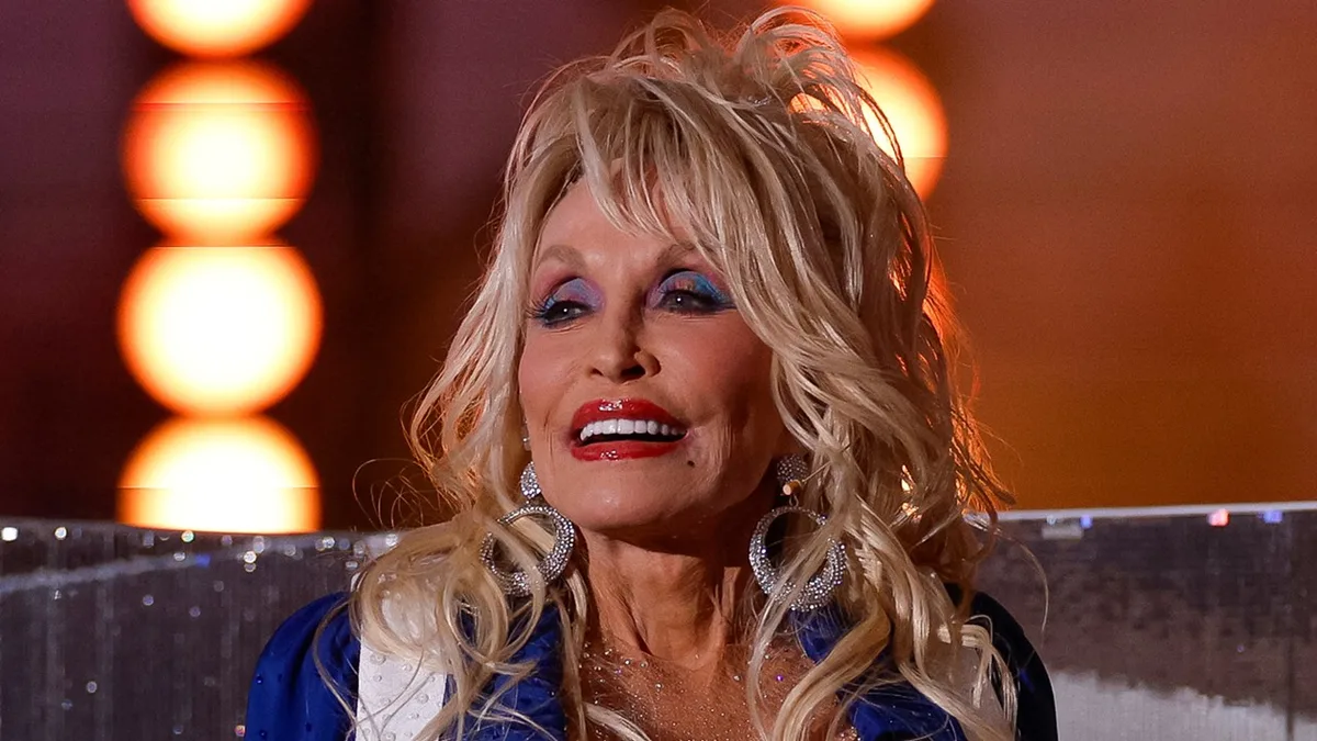 De Eminem a Taylor Swift. Reações à morte de Dolly Parton não param