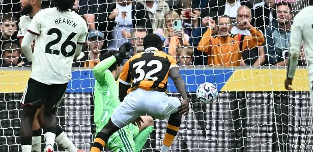 Hull City surpreende e vence United de Cunha e Andrey em estreia no Inglês