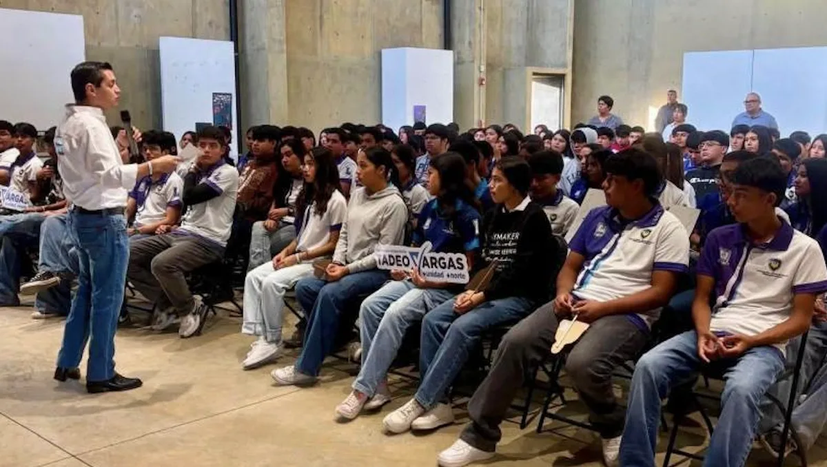 Tadeo Vargas recorre la Unidad Norte de la UAdeC en busca de la coordinación