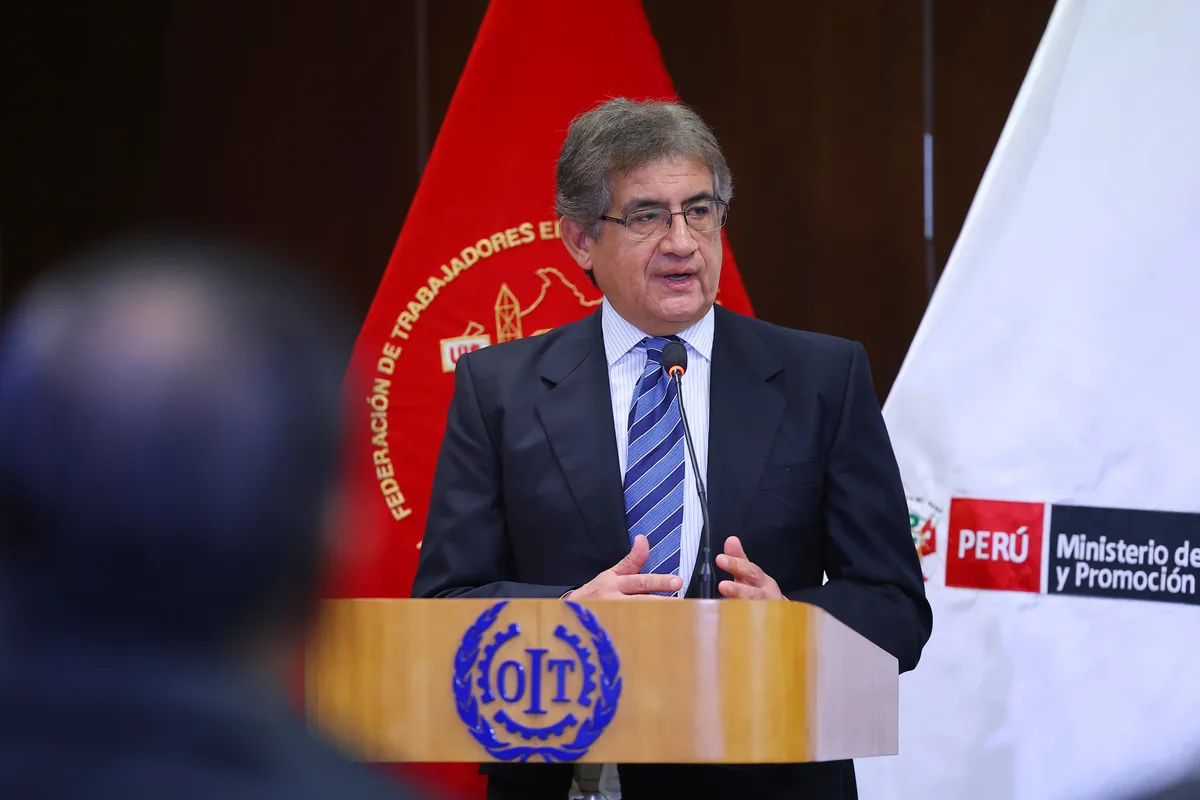 Ministro Juan Sheput se declara a favor de restablecer el servicio militar obligatorio: “Sería saludable para el país”