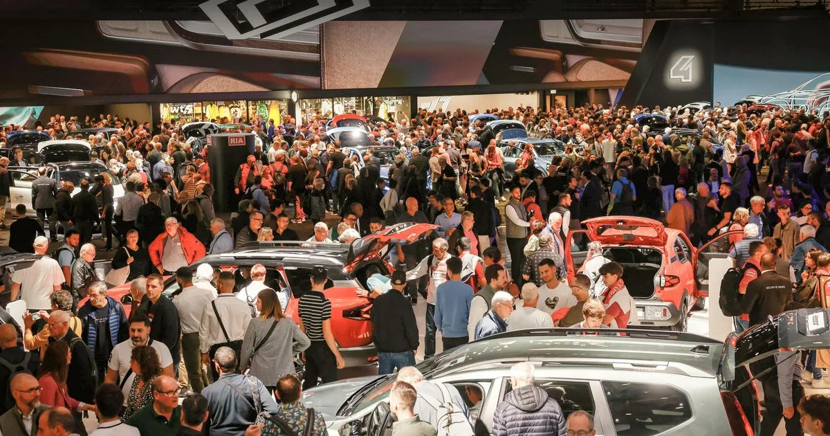 Mondial de l’Auto : face à l’offensive chinoise, l’industrie automobile européenne prépare sa riposte pour ne pas perdre la bataille de l’électrique