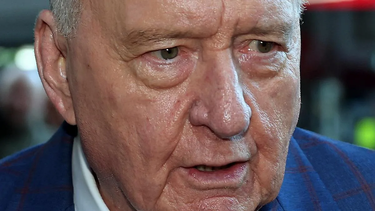 Alan Jones indecent assault trial: Court told accuser looked ‘devastated’