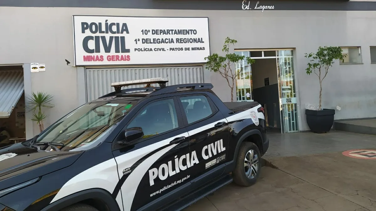 Mãe que fingiu dormir para flagrar abuso contra filha desconfiou do namorado após ver gestos pelo reflexo da geladeira