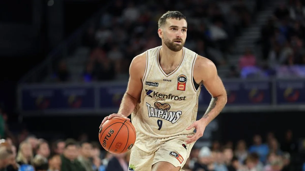 Hot-shooting Taipans tame Hawks in NBL
