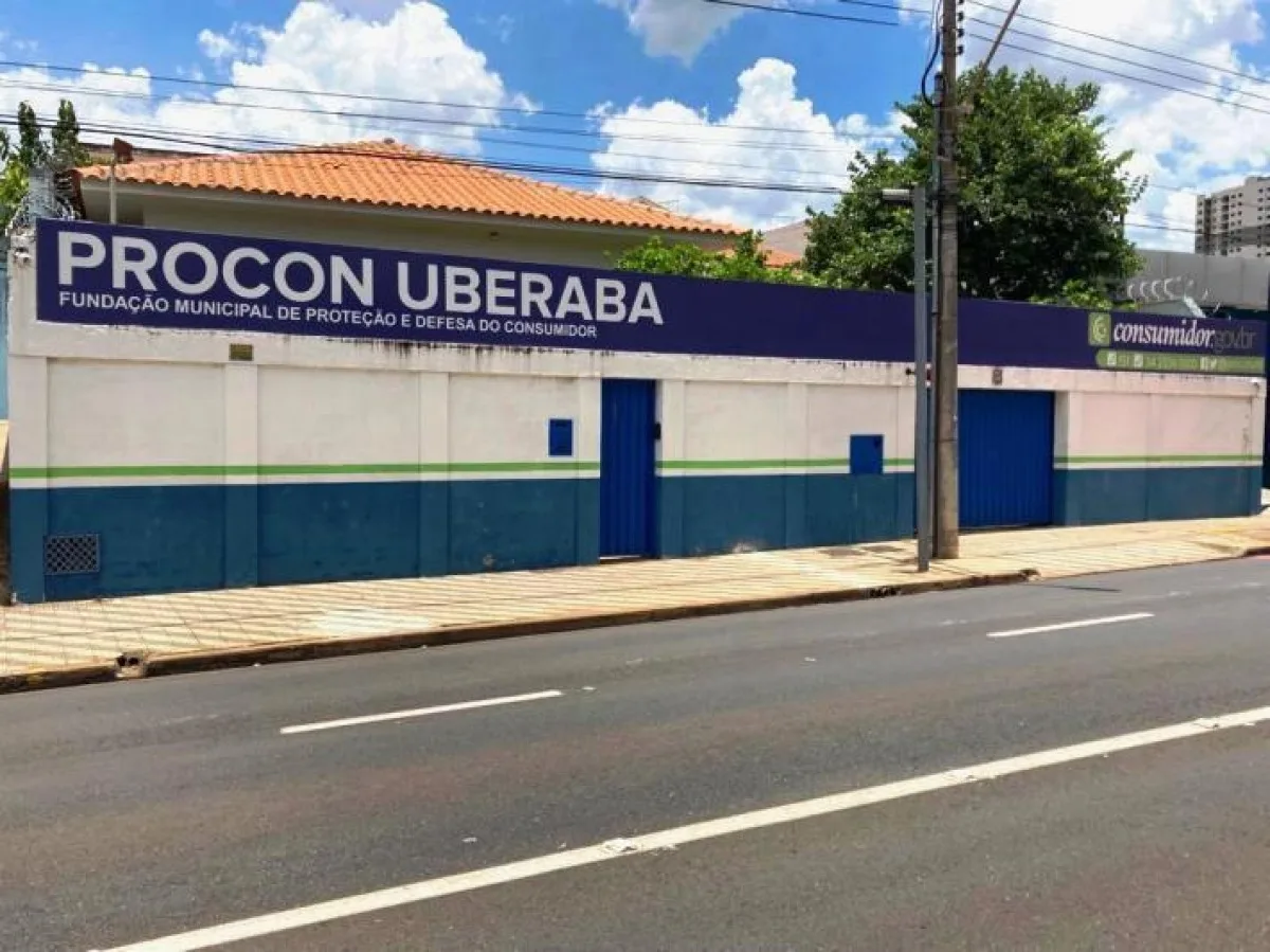 Comerciante é presa com mais de 5 mil perfumes e óculos falsificados em Uberaba