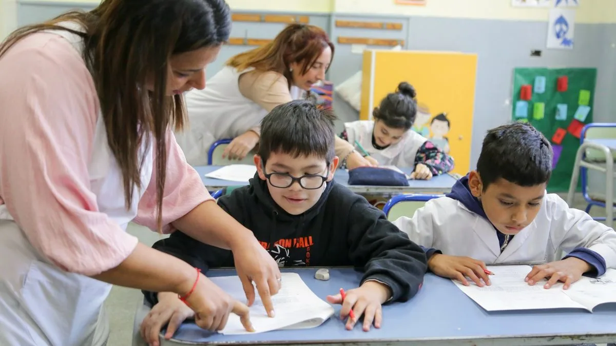 Día del Maestro: qué significa enseñar cuando aprender se volvió más difícil