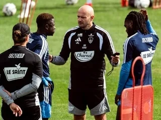 « Tout le monde aime ça, les vacances... » : Comment les clubs de Ligue 1 gèrent cette longue trêve internationale ?