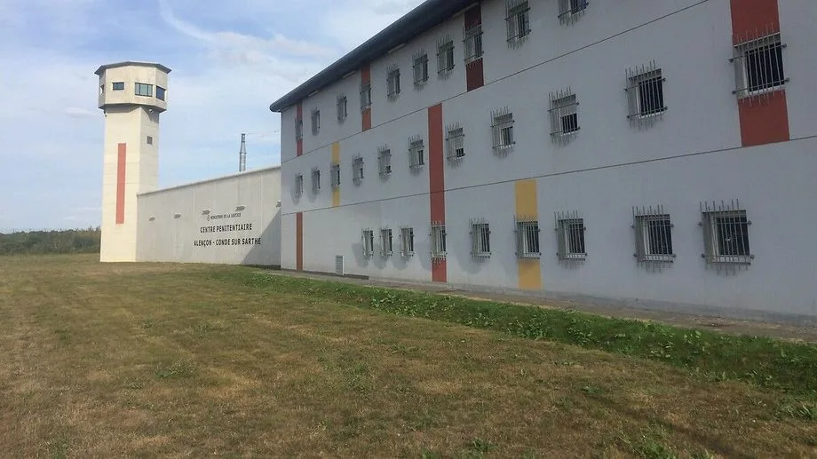Le braqueur Rédoine Faïd restera incarcéré à la prison de Condé-sur-Sarthe, décide la cour d'appel de Caen