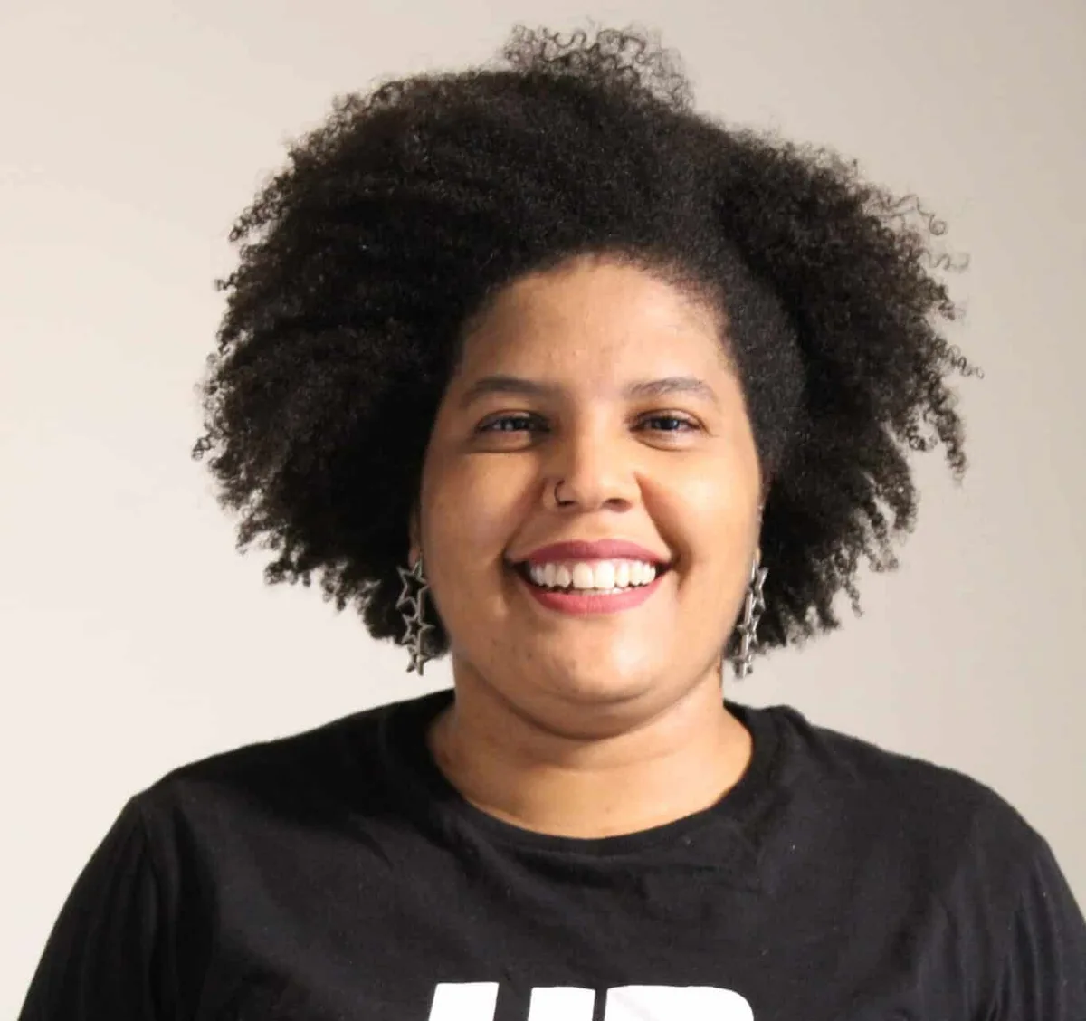 Samara Martins é de esquerda ou direita? Entenda o posicionamento do candidato à presidência