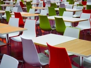 1 € le repas pour tous les étudiants : le seul restaurant Crous ouvert le soir à Paris pris d’assaut