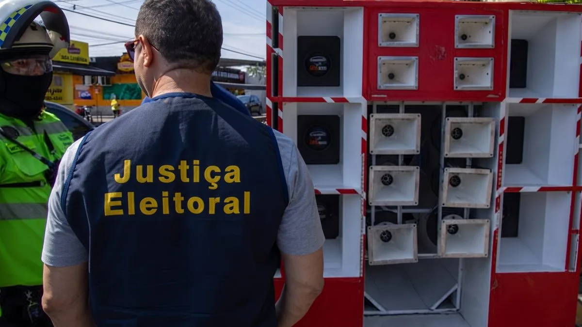 TRE-AM intensifica fiscalização de propaganda eleitoral e notifica donos de veículos em Manaus
