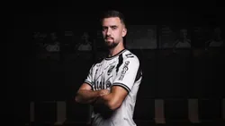 OFICIAL: V. Guimarães reforça ataque com Arnel Jakupovic