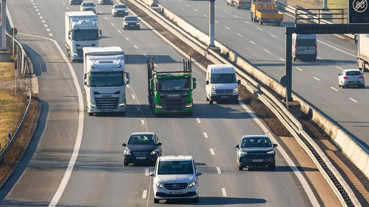 Straßenverkehrsordnung: Rechtsfahren auf der Autobahn? Nicht mit der 20-Sekunden-Regel